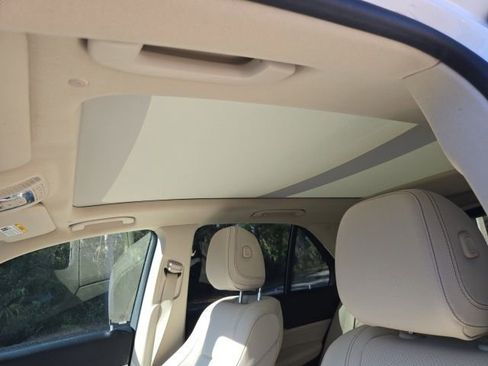 Used 2023 Mercedes-Benz GLE 450 4MATIC w/ AMG Line Exterior image 14