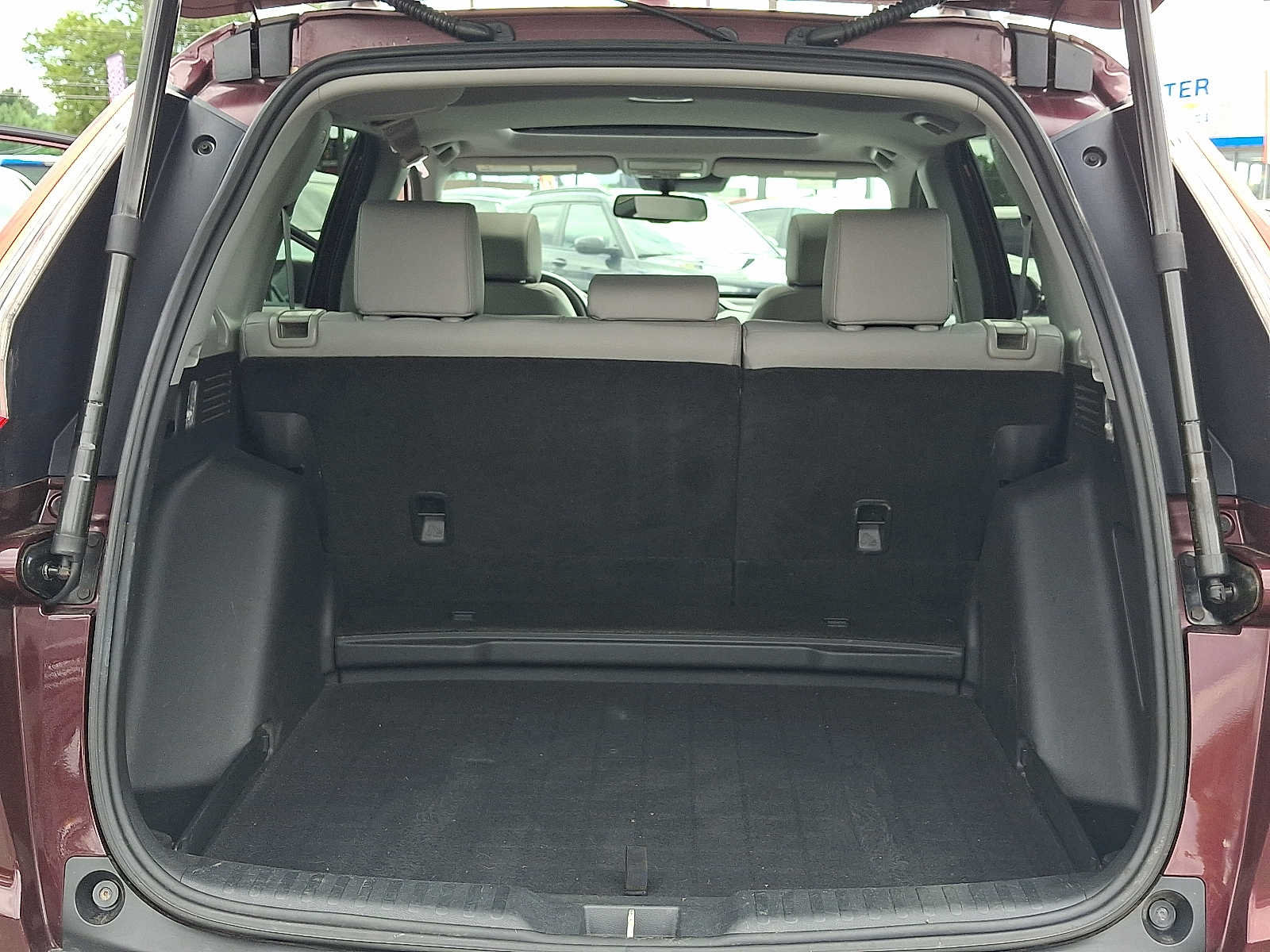 Used 2018 Honda CR-V Touring image 29