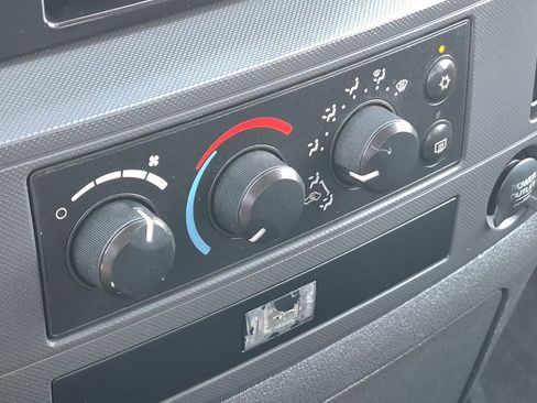 Used 2007 Dodge Ram 1500 Truck SLT w/ Quad Cab Big Horn Value Group AWD/4WD image 21