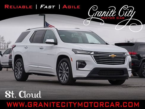 Used 2023 Chevrolet Traverse Premier AWD/4WD image 1