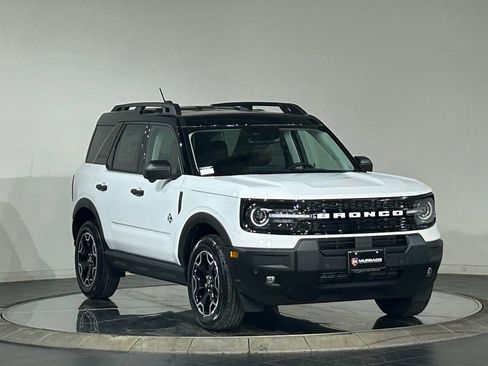 New 2026 Ford Bronco Sport Outer Banks AWD/4WD image 2