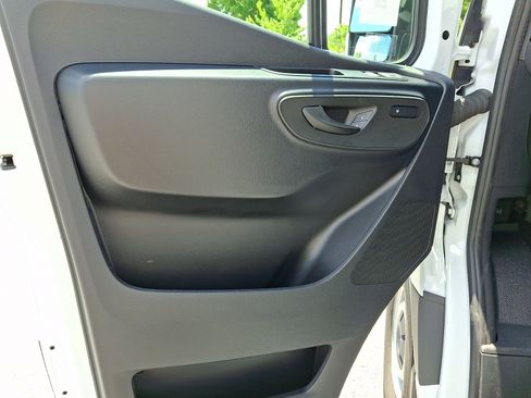 Used 2026 Mercedes-Benz Sprinter 2500 image 13