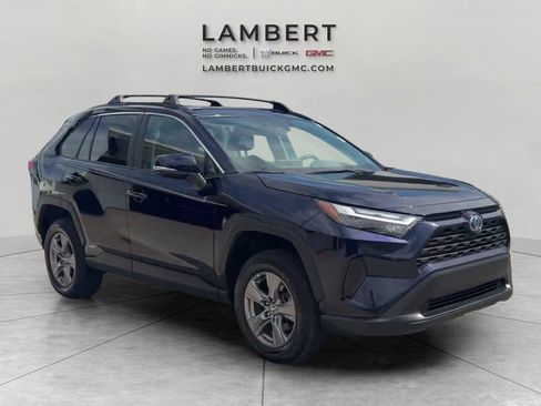 Used 2024 Toyota RAV4 XLE w/ Convenience Package AWD/4WD image 7