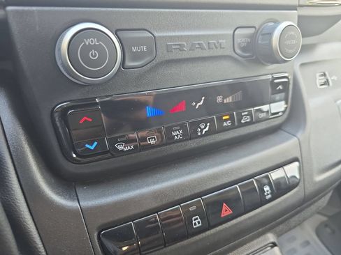 New 2026 RAM ProMaster 1500 w/ Convenience Group FWD image 20