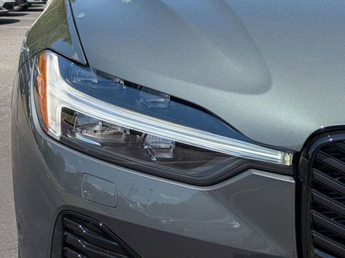 New 2026 Volvo XC60 B5 Ultra w/ Protection Package Premier image 9