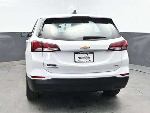 Used 2022 Chevrolet Equinox LS AWD/4WD image 5