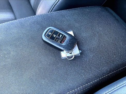 Used 2024 Honda Civic Sport image 31