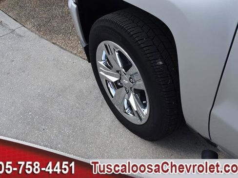 Used 2018 Chevrolet Silverado 1500 Custom w/ Custom Value Package RWD image 14