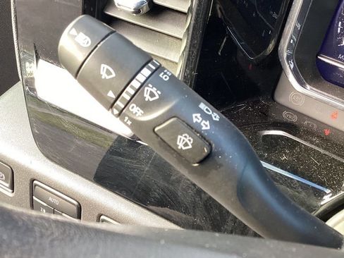 Used 2022 Chevrolet Silverado 1500 LT image 18