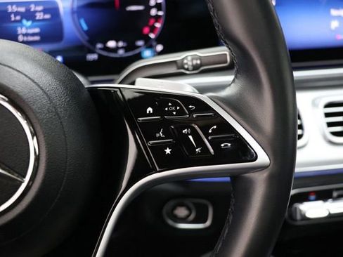 Used 2024 Mercedes-Benz GLE 450e 4MATIC image 23