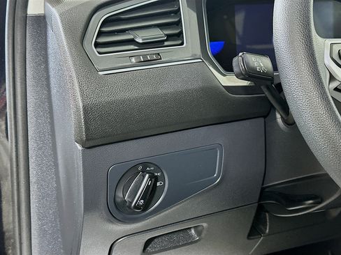 Used 2023 Volkswagen Tiguan S FWD image 10