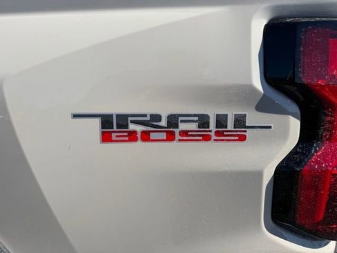 New 2026 Chevrolet Colorado Trail Boss AWD/4WD image 11