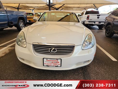 Used 2004 Lexus SC 430 Convertible RWD image 2