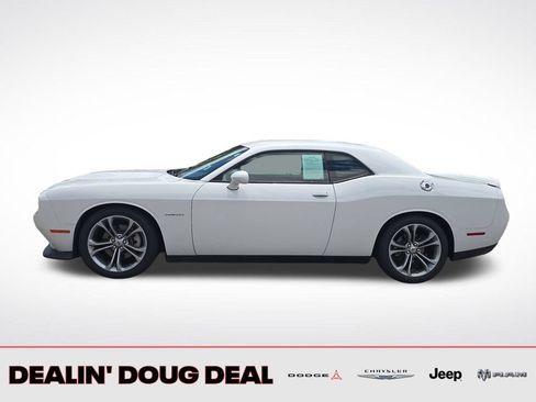 Used 2022 Dodge Challenger R/T RWD image 2