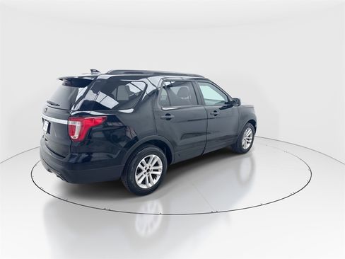 Used 2017 Ford Explorer FWD image 8