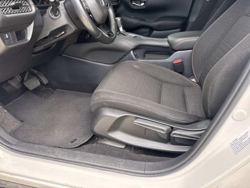 Used 2024 Honda HR-V Sport image 16