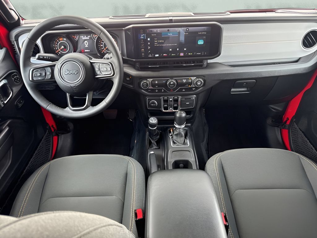 Used 2025 Jeep Wrangler Unlimited Sport AWD/4WD image 27