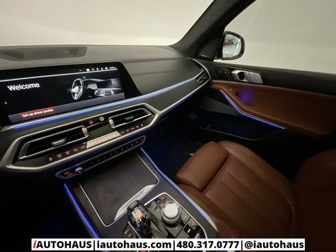 Used 2022 BMW X7 M50i image 19