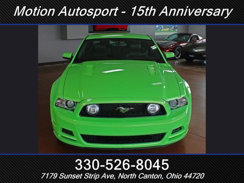 Used 2013 Ford Mustang GT Premium image 4