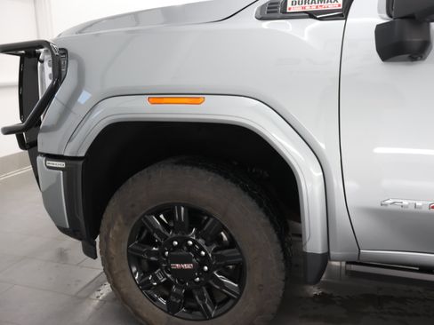 Used 2025 GMC Sierra 2500 AT4 w/ AT4 Premium Plus Package AWD/4WD image 43