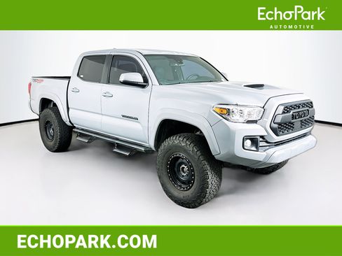 Used 2018 Toyota Tacoma TRD Sport w/ Technology Package AWD/4WD image 1