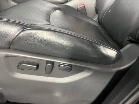 Used 2024 Nissan Armada SL image 47