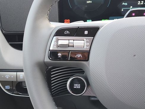 New 2026 Hyundai Ioniq 5 SEL image 25