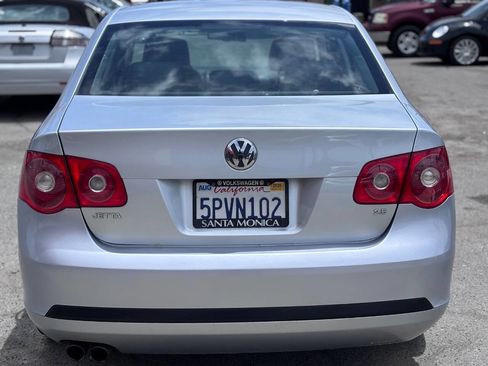 Used 2005 Volkswagen Jetta 2.5 image 6