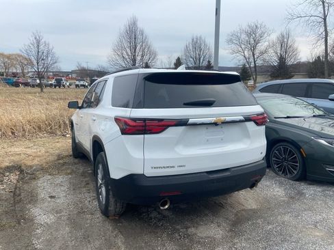 Used 2023 Chevrolet Traverse LT image 4