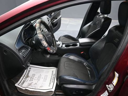 Used 2015 Chrysler 200 S w/ Comfort Group image 11