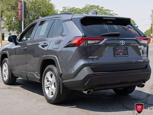Used 2021 Toyota RAV4 XLE w/ Convenience Package AWD/4WD image 15