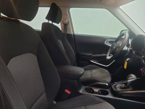 Used 2021 Kia Soul LX FWD image 21
