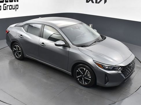 Used 2024 Nissan Sentra SV image 23