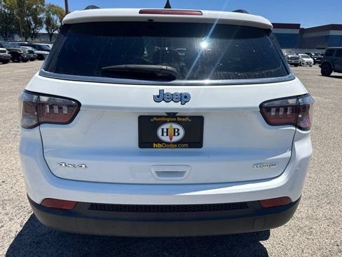 Used 2024 Jeep Compass Latitude AWD/4WD image 5