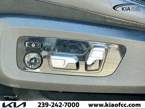 Used 2020 BMW X7 M50i w/ Executive Package AWD/4WD image 26