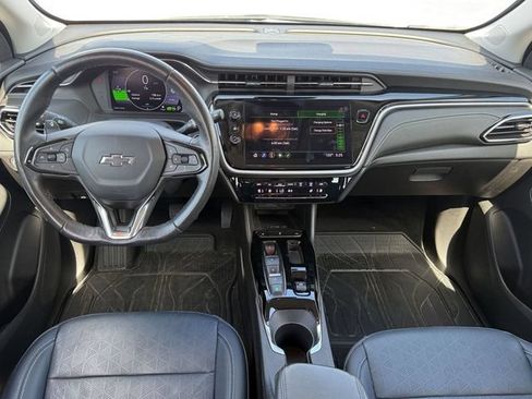 Used 2023 Chevrolet Bolt EUV LT w/ Convenience Package FWD image 14