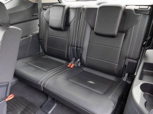 Used 2021 Volkswagen Atlas SE image 18