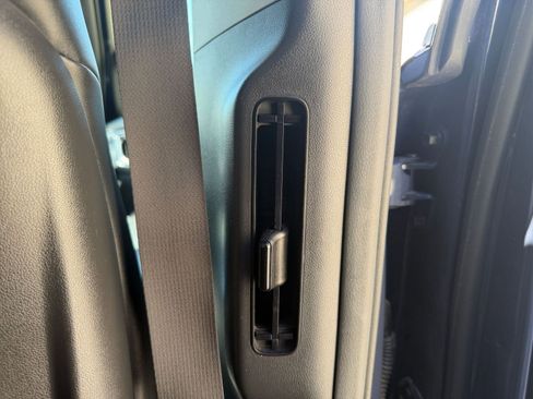 Used 2025 Hyundai Santa Fe SEL image 24