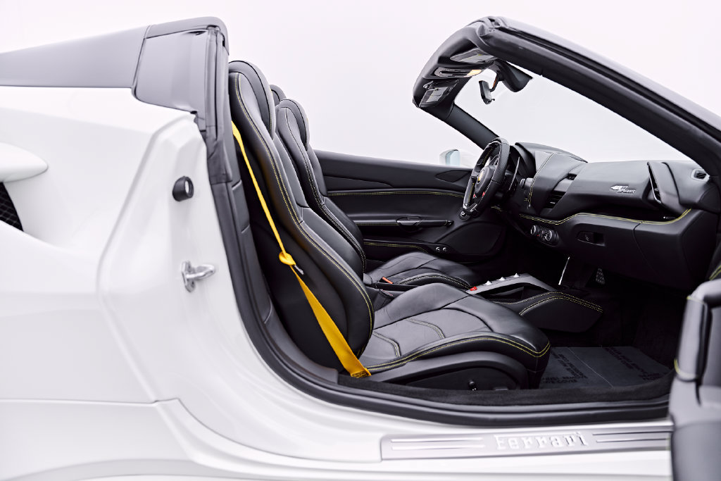 Used 2019 Ferrari 488 Spider RWD image 46