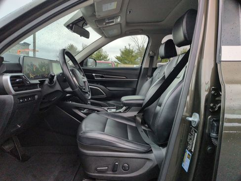 Used 2023 Kia Telluride S w/ S Sunroof Package image 12