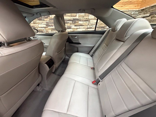 Used 2016 Toyota Camry XLE w/ Moonroof Package FWD image 35