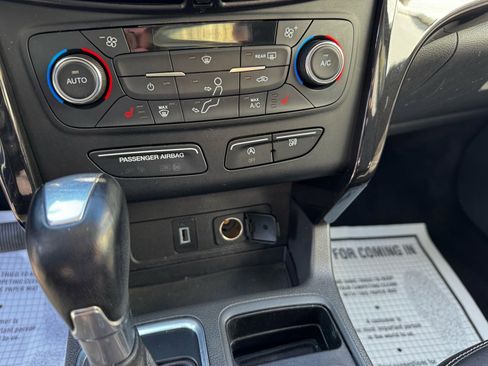 Used 2017 Ford Escape Titanium image 26