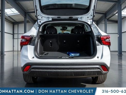 New 2026 Chevrolet Trax LS image 29