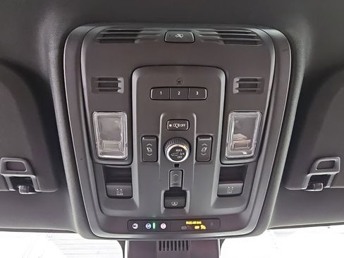 Certified 2024 GMC Yukon Denali Ultimate image 22