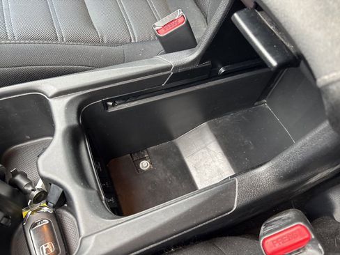 Used 2018 Honda CR-V EX image 30