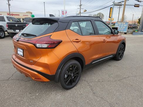New 2024 Nissan Kicks SR w/ SR Premium Package image 11