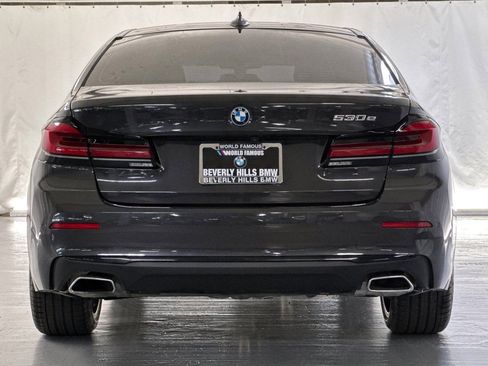Used 2023 BMW 530e w/ Convenience Package RWD image 9