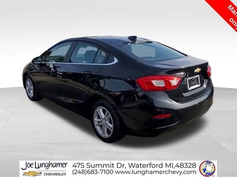Used 2016 Chevrolet Cruze LT w/ Convenience Package FWD image 6