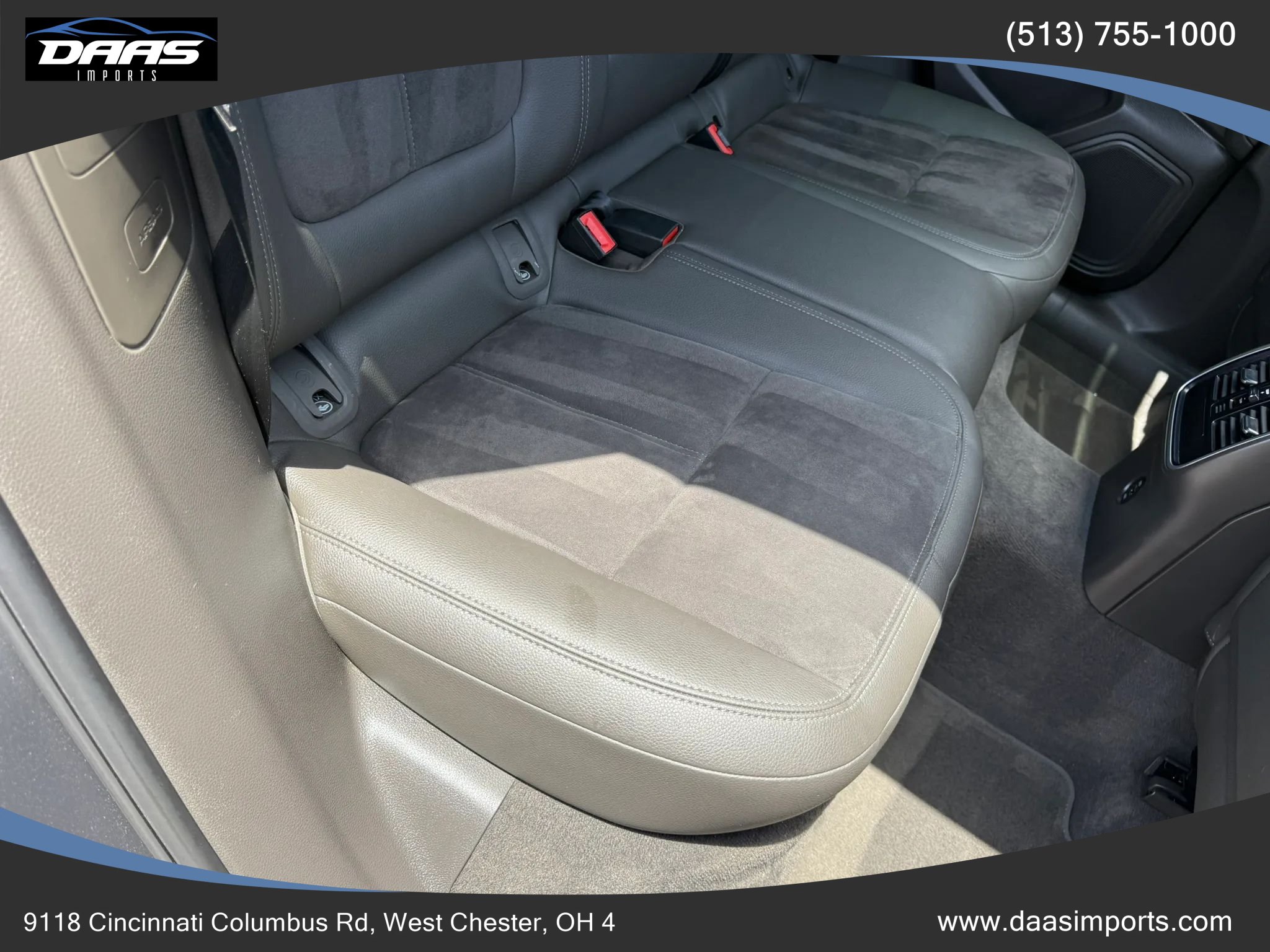 Used 2018 Porsche Macan AWD/4WD image 28