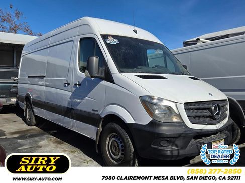 Used 2014 Mercedes-Benz Sprinter 2500 image 1